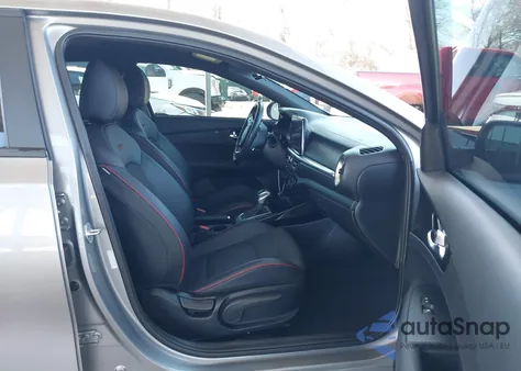 2022 Kia Forte Gt z USA, uszkodzony, nr VIN 3KPF44AC0NE476973